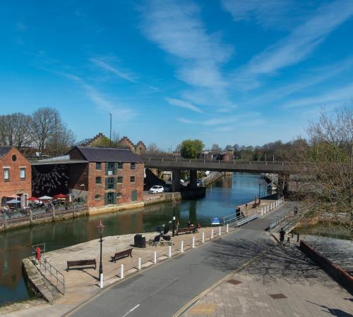 Omgivningar, 3, The Dolphin, 49 Quay Street - Stunning apartment - Quintessential - Quay views - Sleeps 2-4 peopl in Newport Central