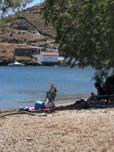 Ένα όμορφο σπίτι μπροστά στην παραλία gîte à louer Áyios Stéfanos