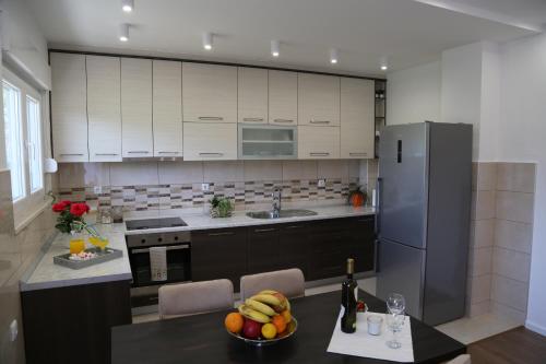 Two-Bedroom Apartment image 6