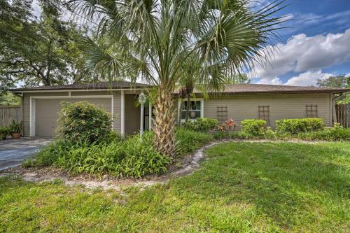 Pet-Friendly Apopka Home 30 Mi to WDW! in Orlando, USA