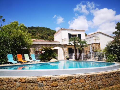 Villa A CASA DI FICU proche d'Ajaccio avec piscine et jacuzzi