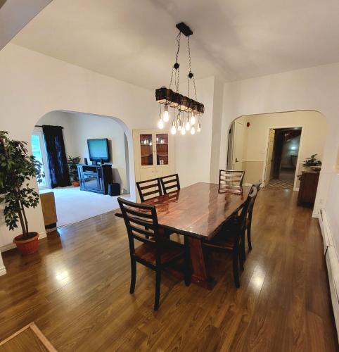 Stoco Lake Lodge Room Type - Deluxe Apartment