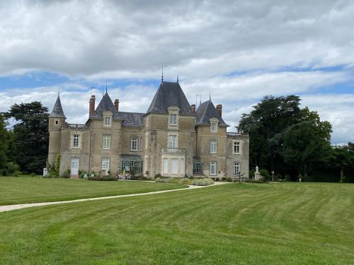 Château de St-fulgent, gîte La Tour