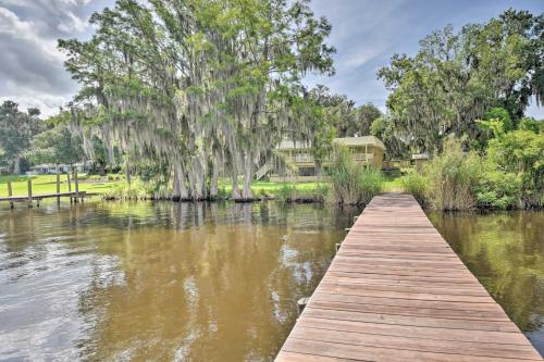 Waterfront Welaka Escape with Private Docks!