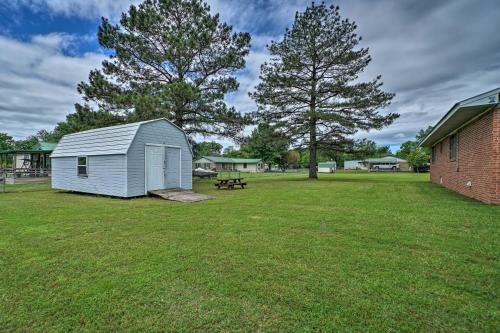 Charming Clayton Home about 4 Mi to Sardis Lake!