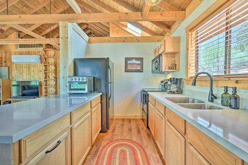 Deck & Mogollon Rim Views: Secluded Payson Cabin, Payson (Foto 7)