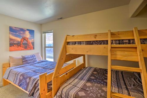 Moab Townhome with Pool Access and Stunning Mtn Views! - image 10