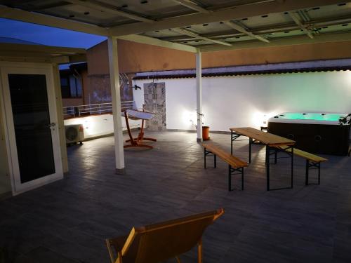 熱水浴缸, B&B Tonnarella Beach in 弗納