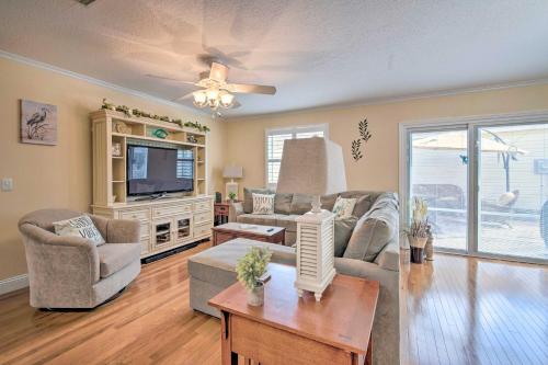 Pet-Friendly Home in The Villages about 1 Mi to Golf! in The Villages, USA