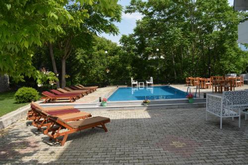 Swimming pool, Aroma Hotel in Permet
