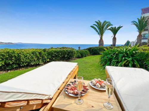 Puerto Velero Primera Línea Primer Piso con Jardín, Piscina y Playa! 7pax - Tongoy