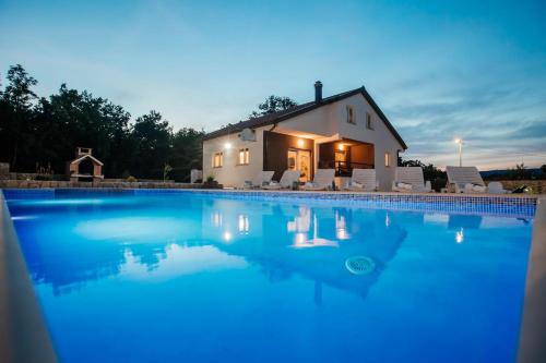 Villa Jelena with pool & playground