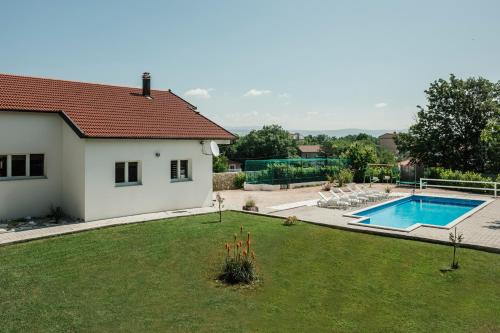 Villa Jelena with pool & playground
