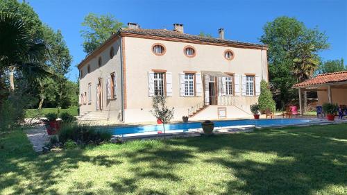 Manoir de la Gravette Maison d'Hôtes - Chambre d'hôtes - Montauban