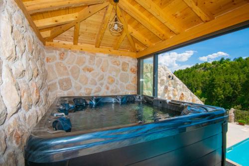  Luxury Villa Borak in Imotski