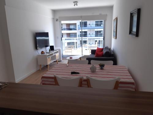One-Bedroom Apartment image 10