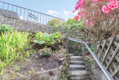 2 Bryn Tirion - image 9