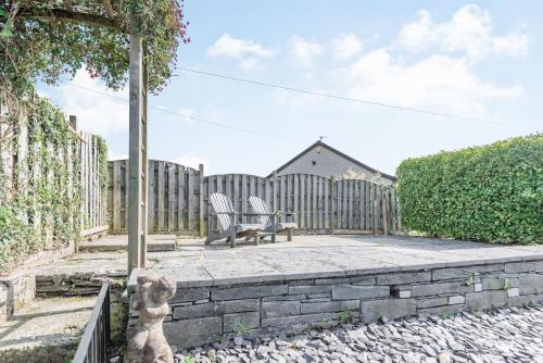 2 Bryn Tirion - image 8