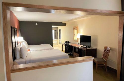 Best Western Starlite Village - image 7