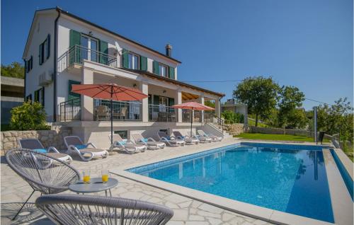 Gorgeous Home In Glavina Donja With Private Swimming Pool, Can Be Inside Or Outside