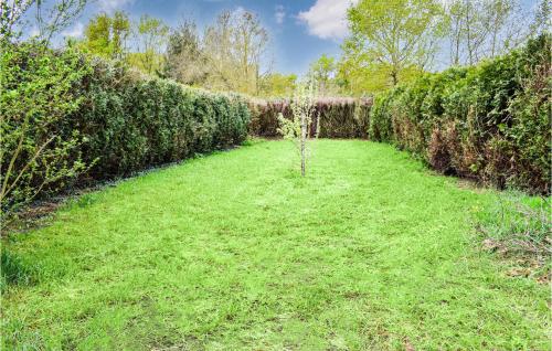 Cozy Home In La Chapelle-sur-loire With Wifi