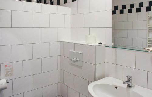 Bathroom, Amazing apartment in Paesens with 2 Bedrooms and WiFi in Dongeradeel