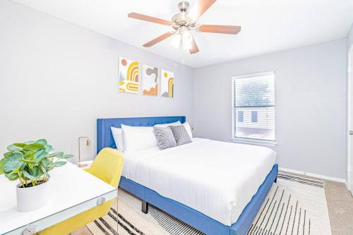 Central 1BR King Bed Suites, Close to Downtown & Domain in Austin, USA
