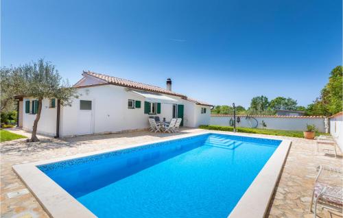 Beautiful Home In Pula With Outdoor Swimming Pool
