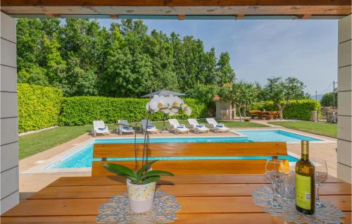 Gorgeous Home In Vinjani Donji With Heated Swimming Pool