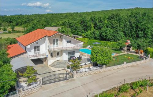 Gorgeous Home In Vinjani Donji With Heated Swimming Pool