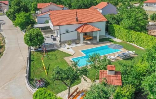 Gorgeous Home In Vinjani Donji With Heated Swimming Pool