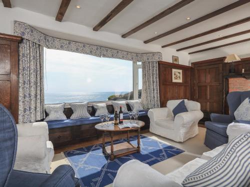 Links Cottage - image 11