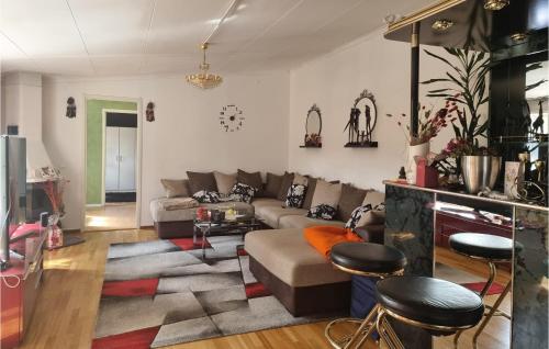 Stunning home in Göteborg with WiFi and 4 Bedrooms