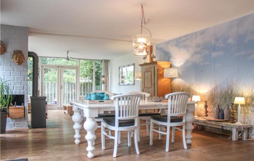 Beautiful home in Bruinisse w/ Sauna WiFi and 2 Bedrooms - image 7