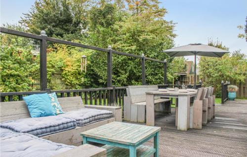 Beautiful home in Bruinisse w/ Sauna WiFi and 2 Bedrooms - image 12
