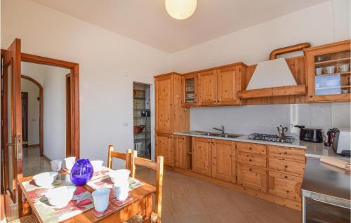 Nice Home In Rapallo With Kitchen