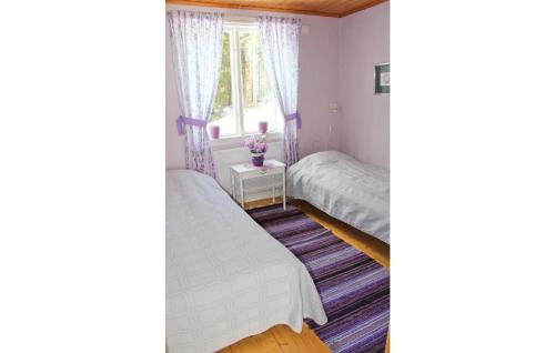 3 Bedroom Cozy Home In Lngaryd