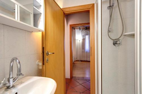 Novella Apartment Florence - image 13