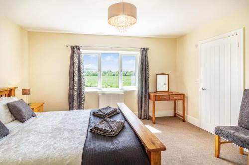 2 Stanley Villas - image 3