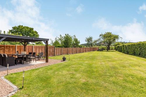 2 Stanley Villas - main image
