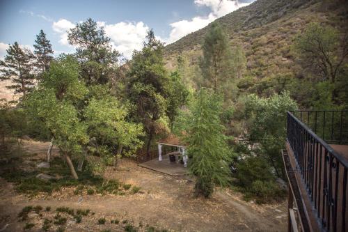 Quiet Mind Lodge, Retreat & Spa Sequoias
