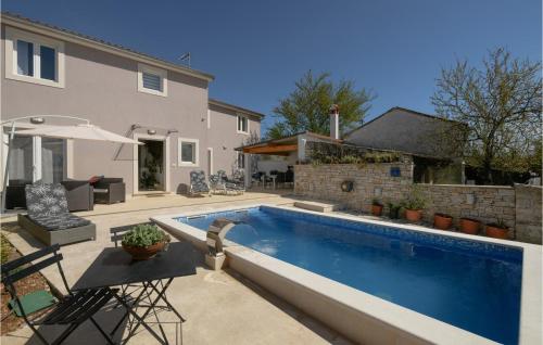 Pet Friendly Home In Fradelani With Outdoor Swimming Pool