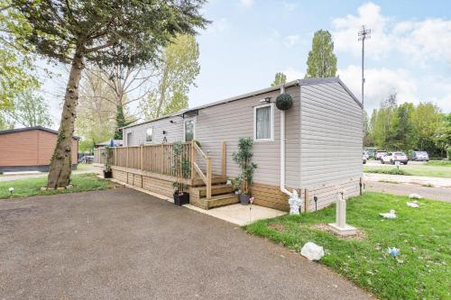 9 Kingfisher Lakes - image 2