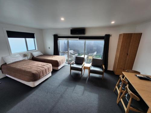 The Strand in สแตรนดัน