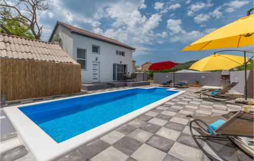 Stunning Home In Rastane Donje With Outdoor Swimming Pool - Location saisonnière - Donje Raštane