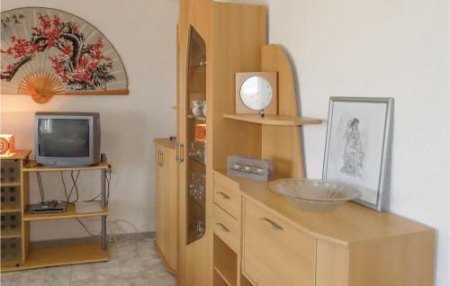 Two-Bedroom Apartment in Denia - image 6