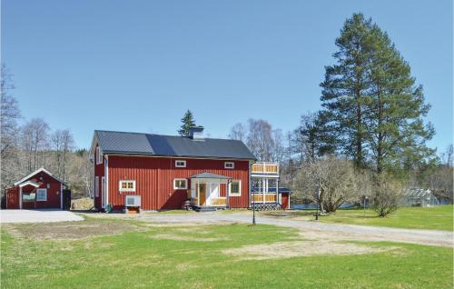 Beautiful Home In Kopparberg With 2 Bedrooms, Sauna And Internet