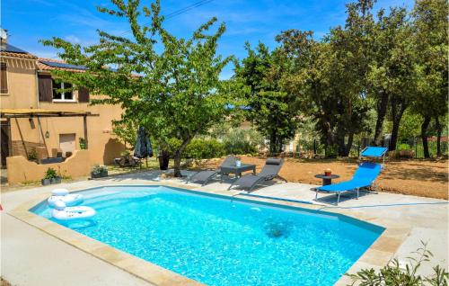 Amazing home in Saint-Julien le montag with Outdoor swimming pool, WiFi and 2 Bedrooms gîte à louer Les Rouvières