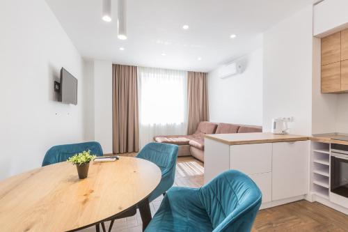 Простора квартира Віп на вулиці Під Голоском 15 Б in โฮลอสโก