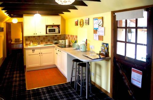 Kitchen, Deveron Valley Cottages in Aberchirder